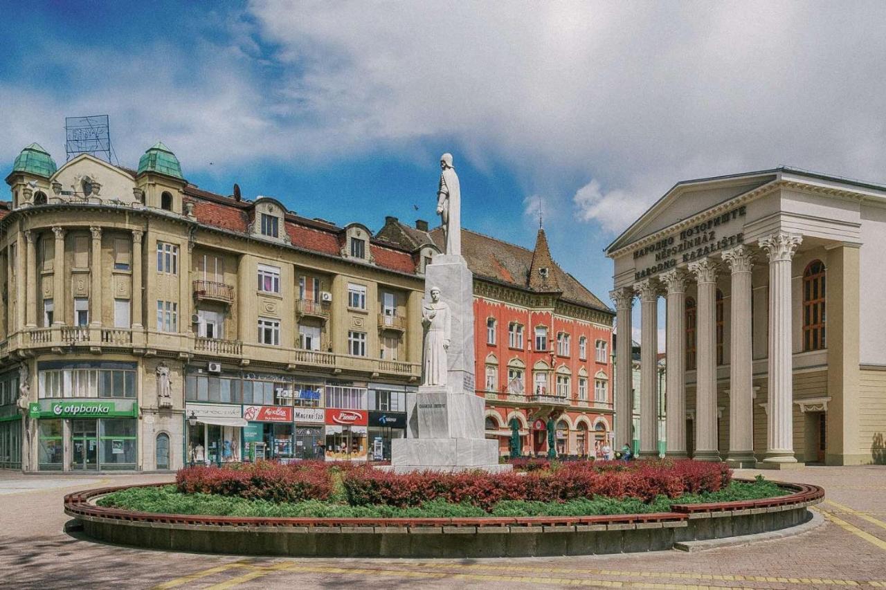 Apartman Marina Subotica Exteriör bild